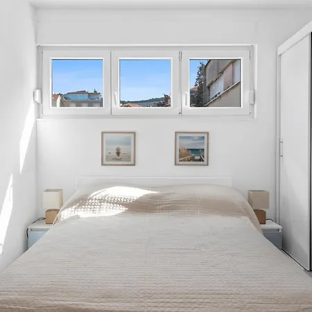 2 Bedroom Beautiful In