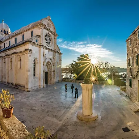 2 Bedroom Beautiful In * Sibenik